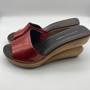 Donald J Pliner Deco/Wooden Platform Red Patent Leather Slides Size 8M Brazil